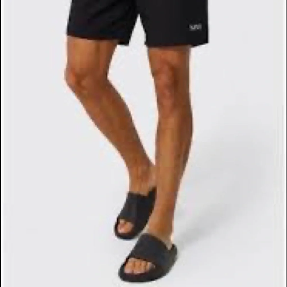 Black Rubber Slip On Sandal Smooth Comfort Cushion Insole Grip Outer Sole Mens 9